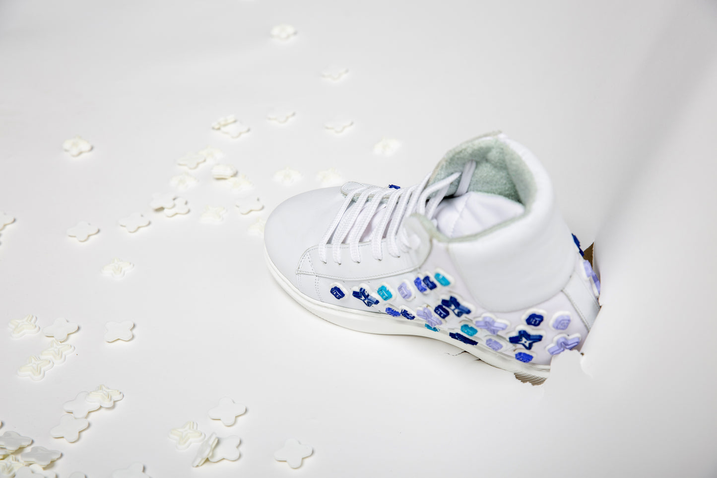 STARRY HIGH WHITE MULTIBLUE