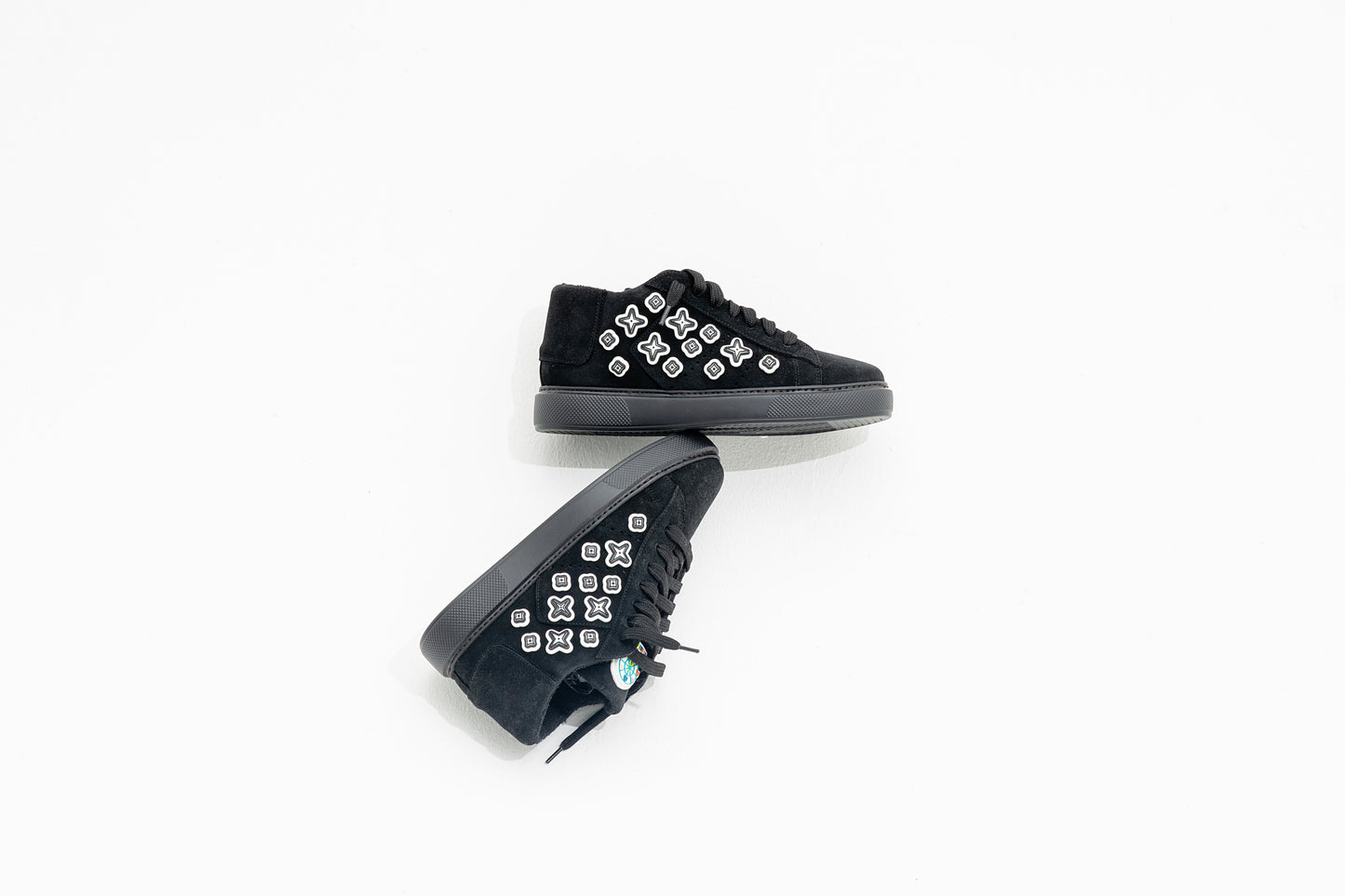 STARRY LOW BLACK