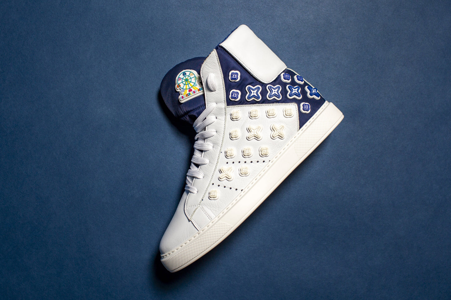 STARRY HIGH  WHITE BLUE