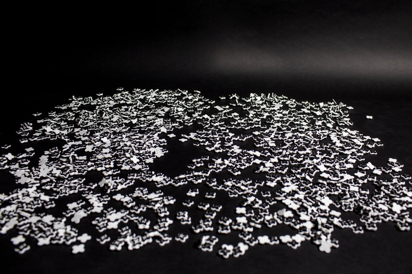 STARRY LOW WHITE BLACK