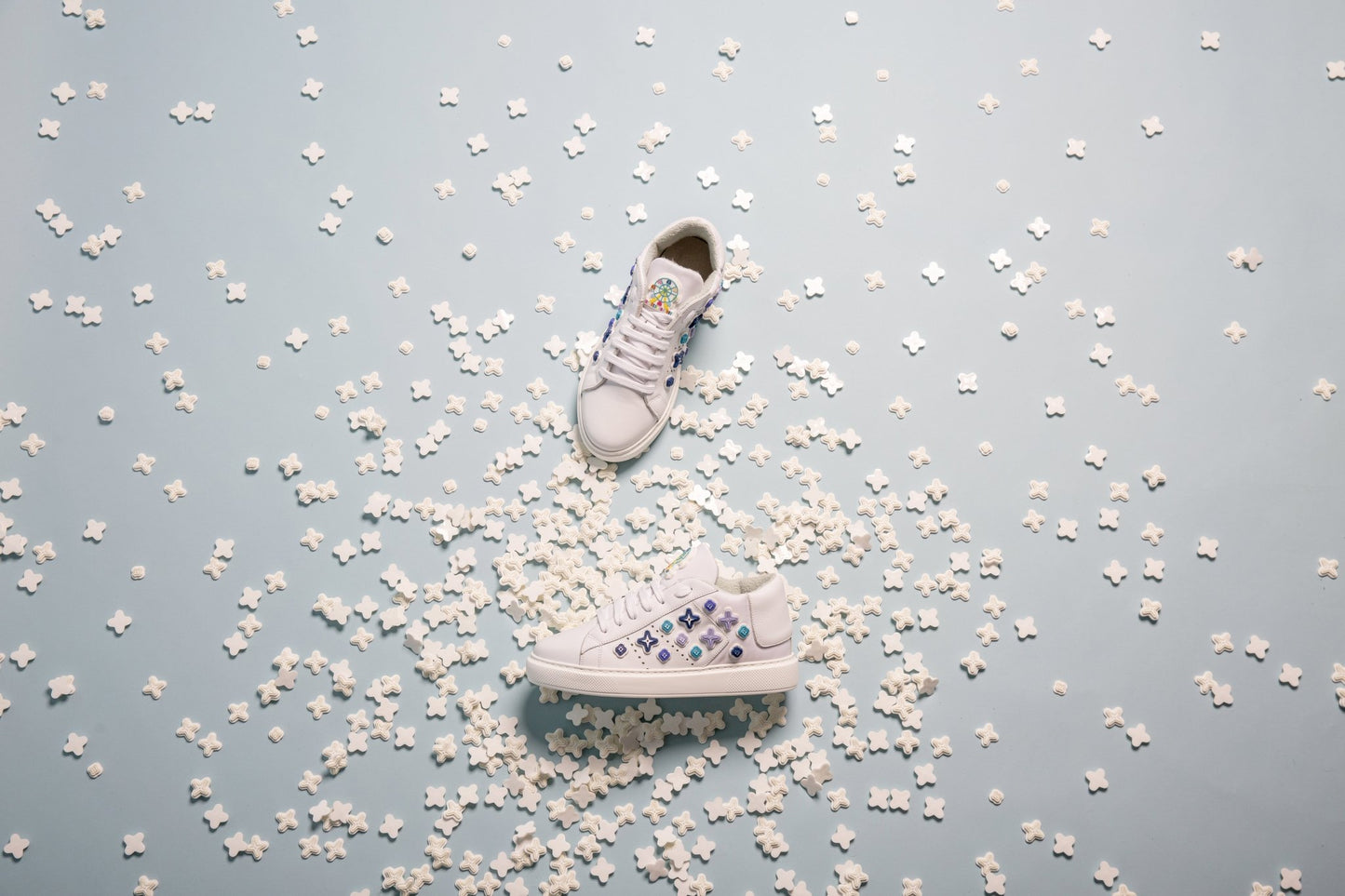 STARRY LOW WHITE MULTIBLUE - sneakerlunapark